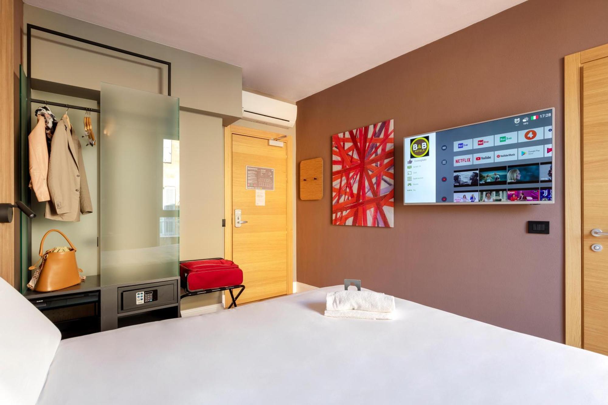 Center Hotel